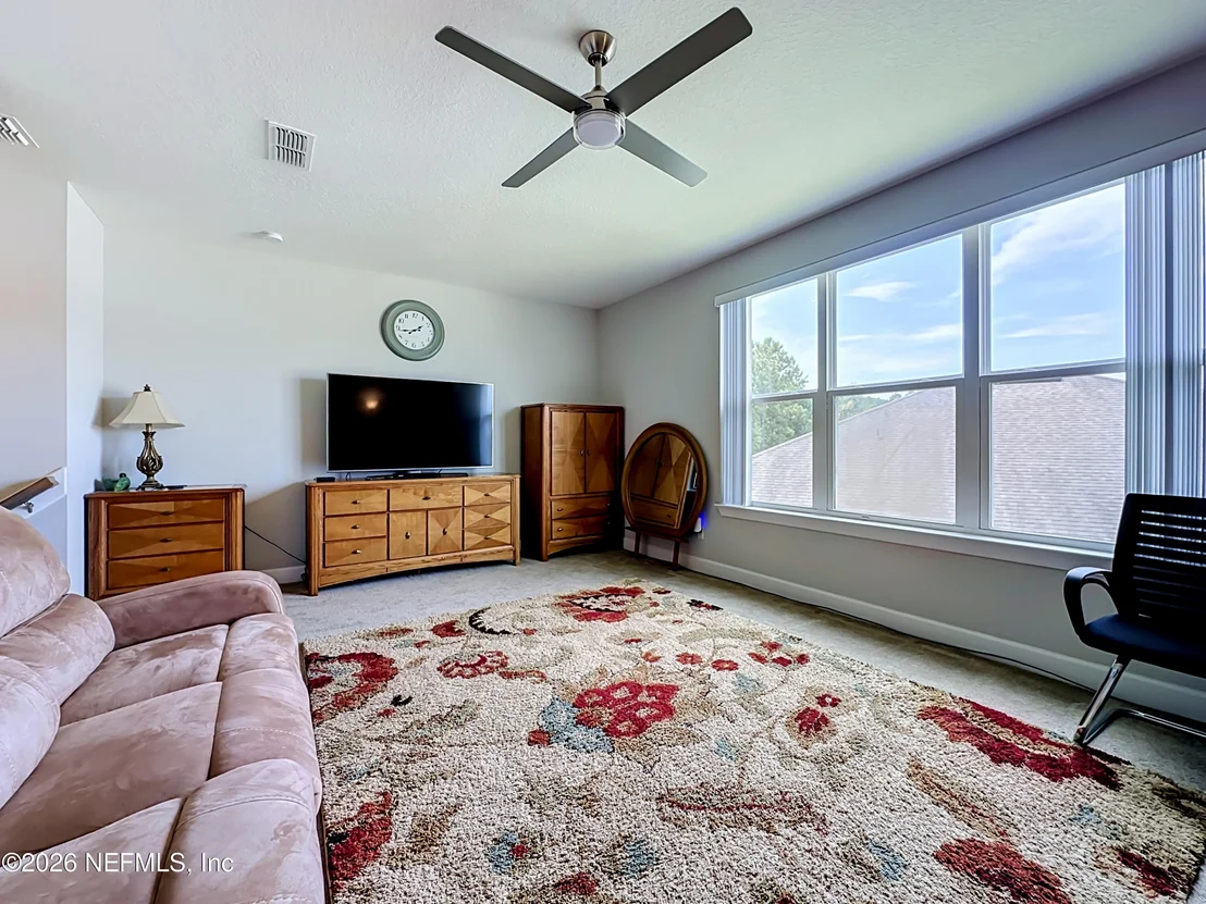 Photo of 676 CHARTER OAKS Boulevard