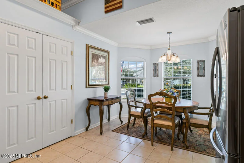 Photo of 972 BECKINGHAM Drive