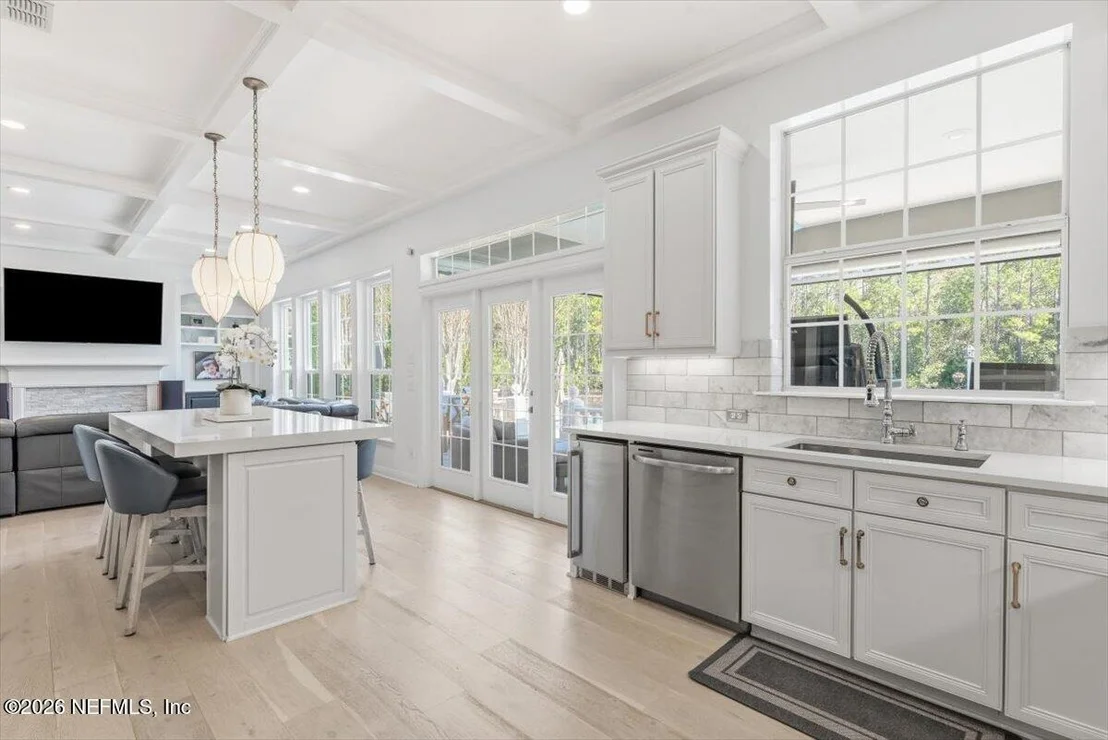Photo of 844 EAGLE POINT Drive