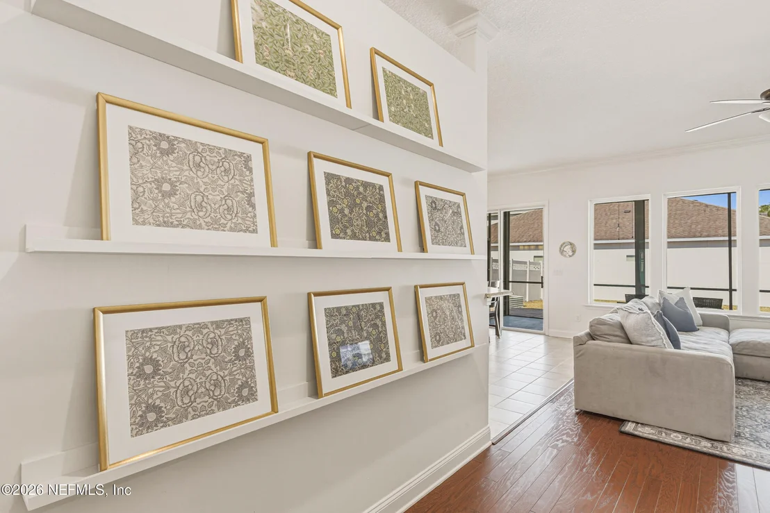 Photo of 2104 BLUFF VIEW Road