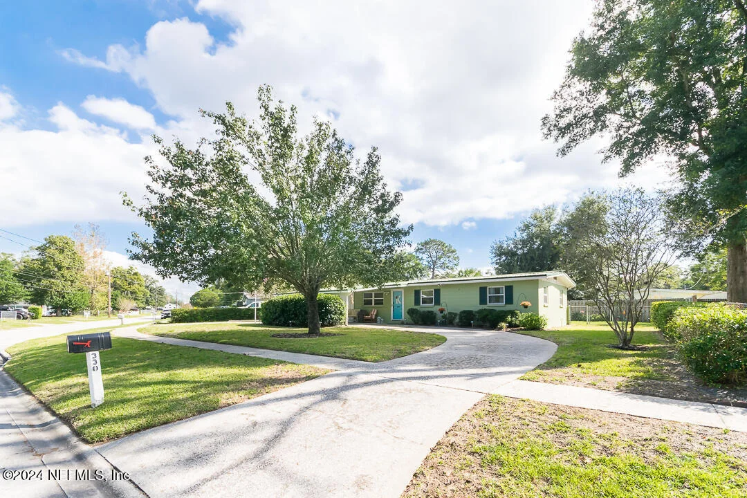 Photo of 330 BONNLYN Drive