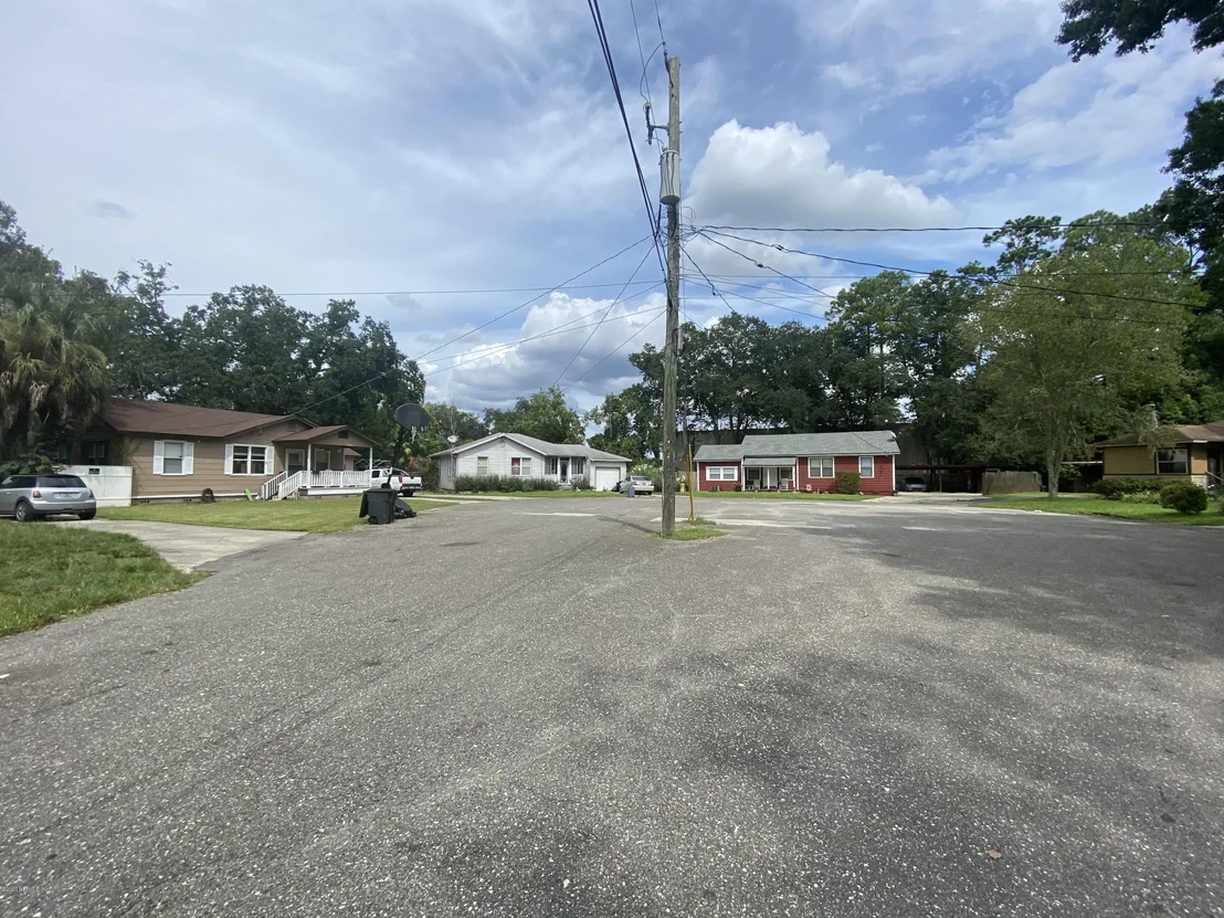 Photo of 5622 SHARON Terrace
