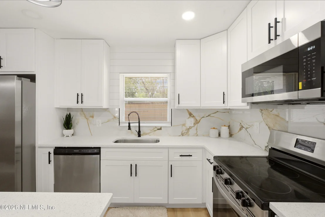 Photo of 5746 TEMPEST Street