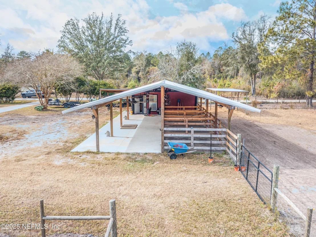 Photo of 8219 MUD LAKE Road