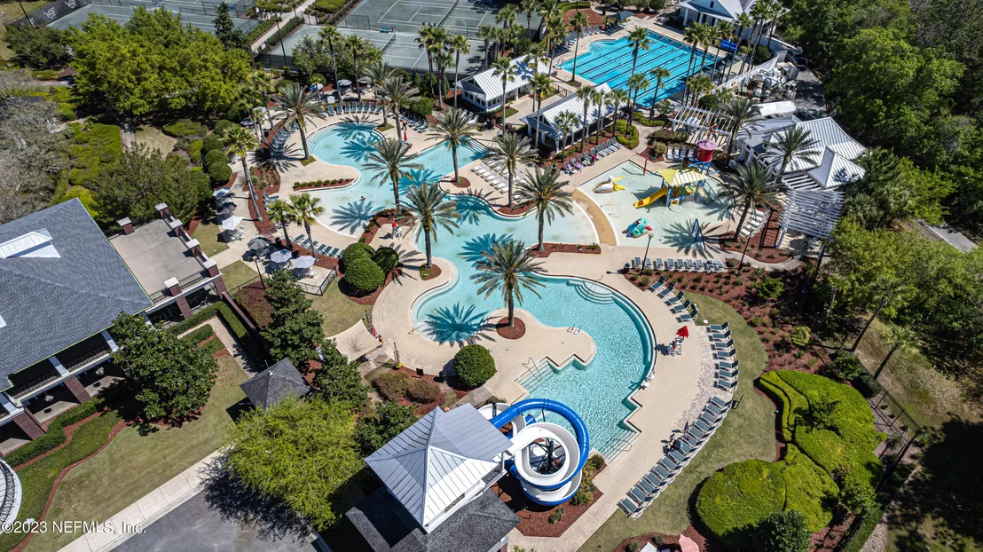 Photo of 1047 MOOSEHEAD Drive