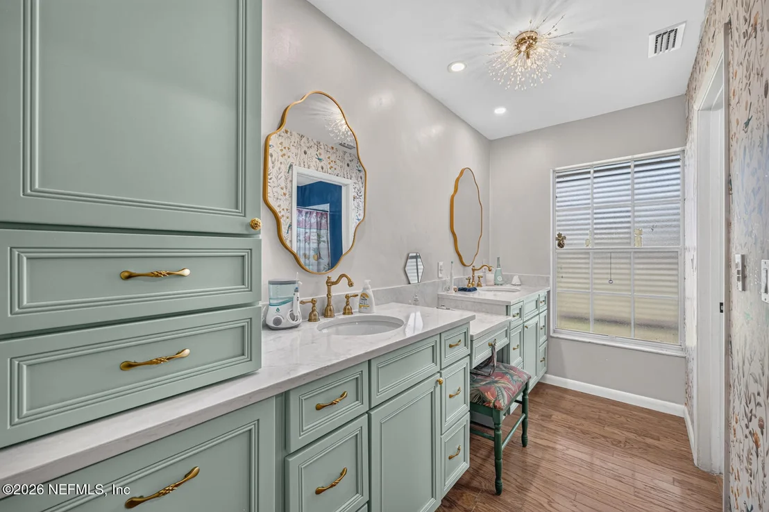 Photo of 829 RITA Circle