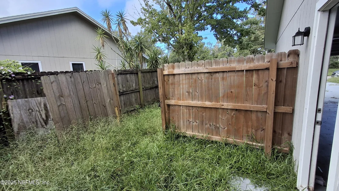 Photo of 1809 FARM WAY Way