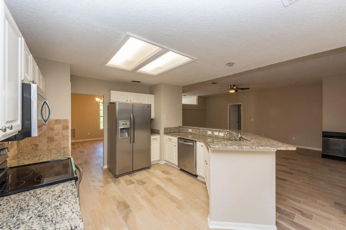 Photo of 1524 MAPLE LEAF Lane