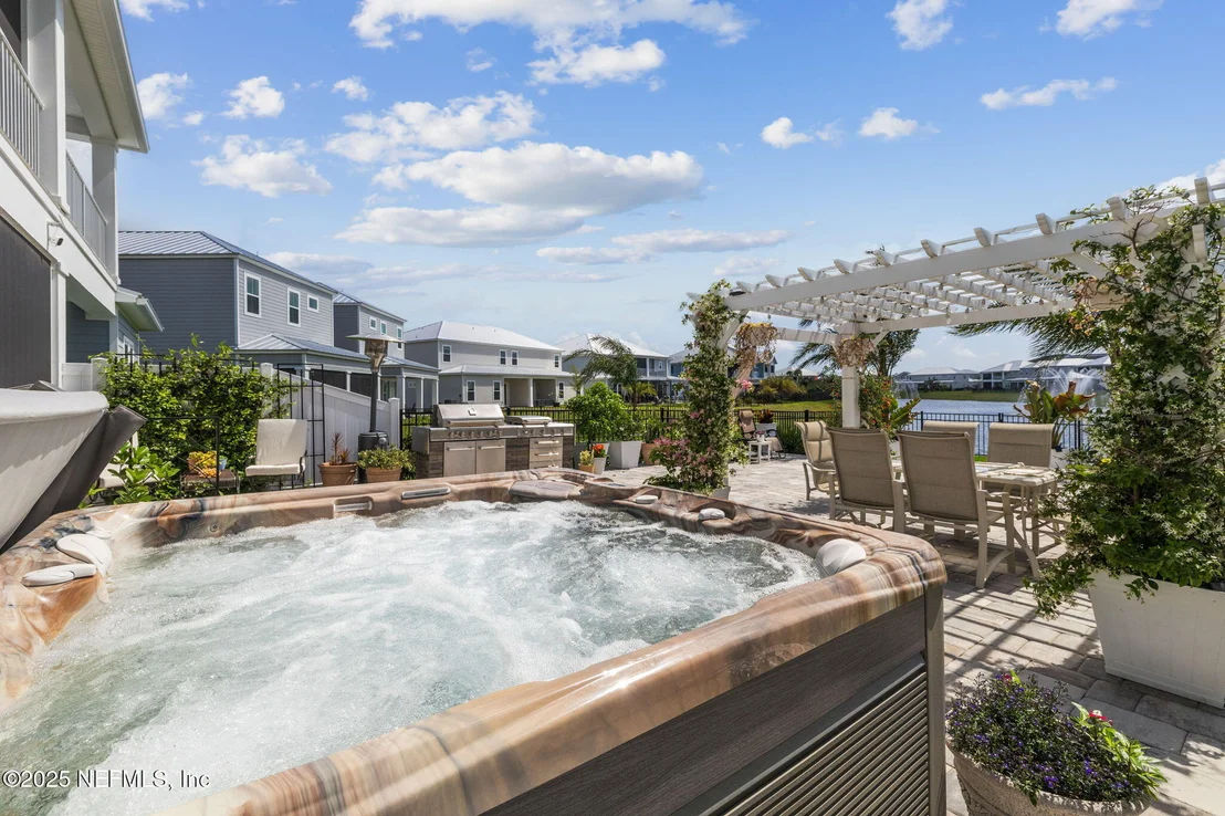 Photo of 560 RUM RUNNER Way