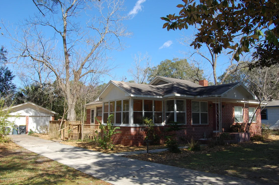 Photo of 2649 COMMUNITY Road