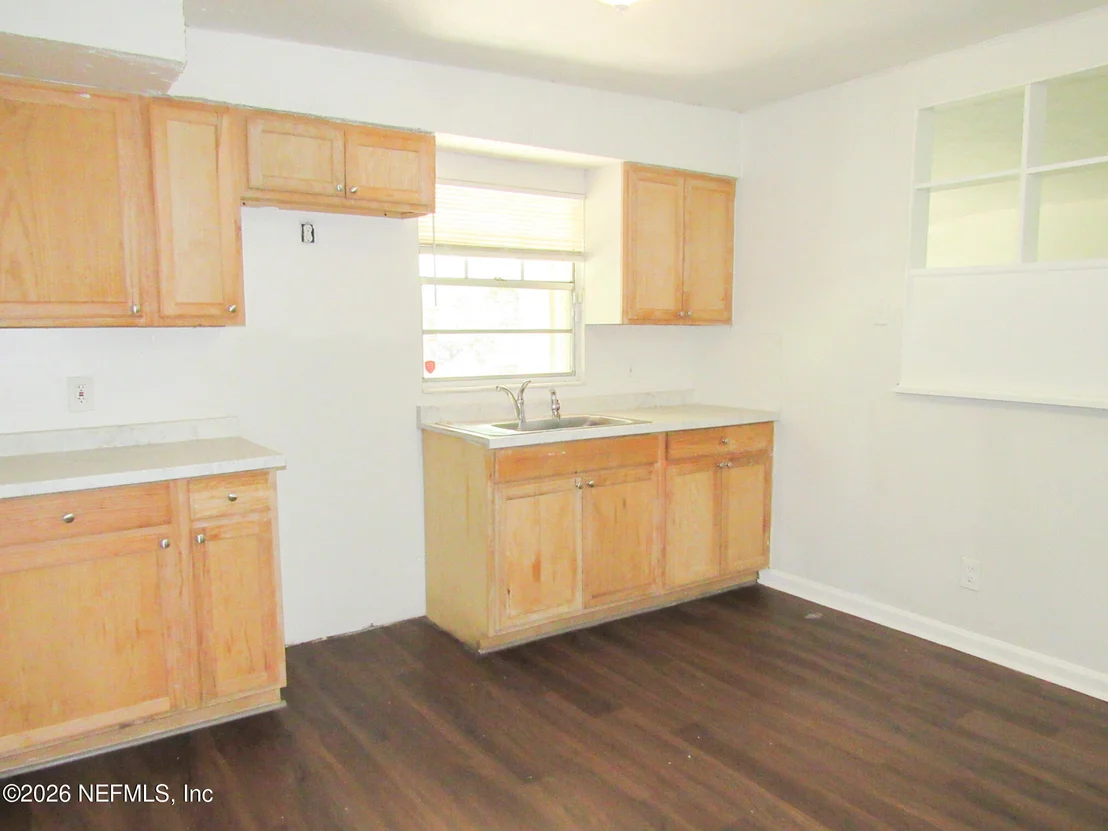 Photo of 3327 DIGNAN Street