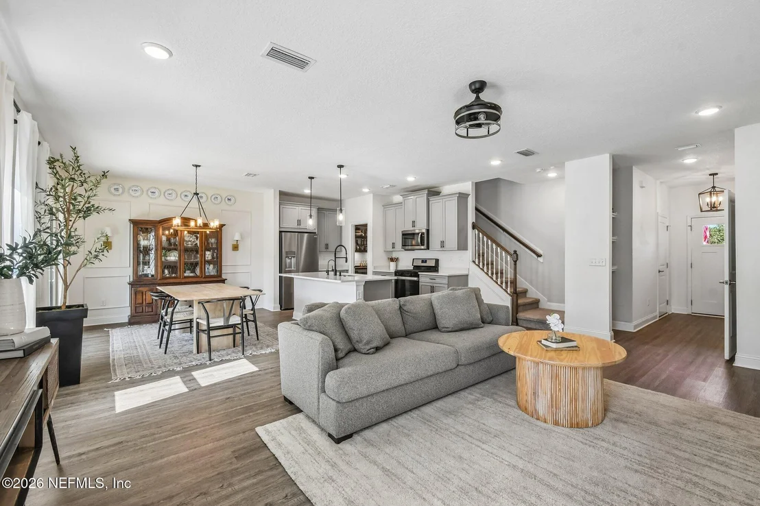 Photo of 37 VICKSBURG Drive
