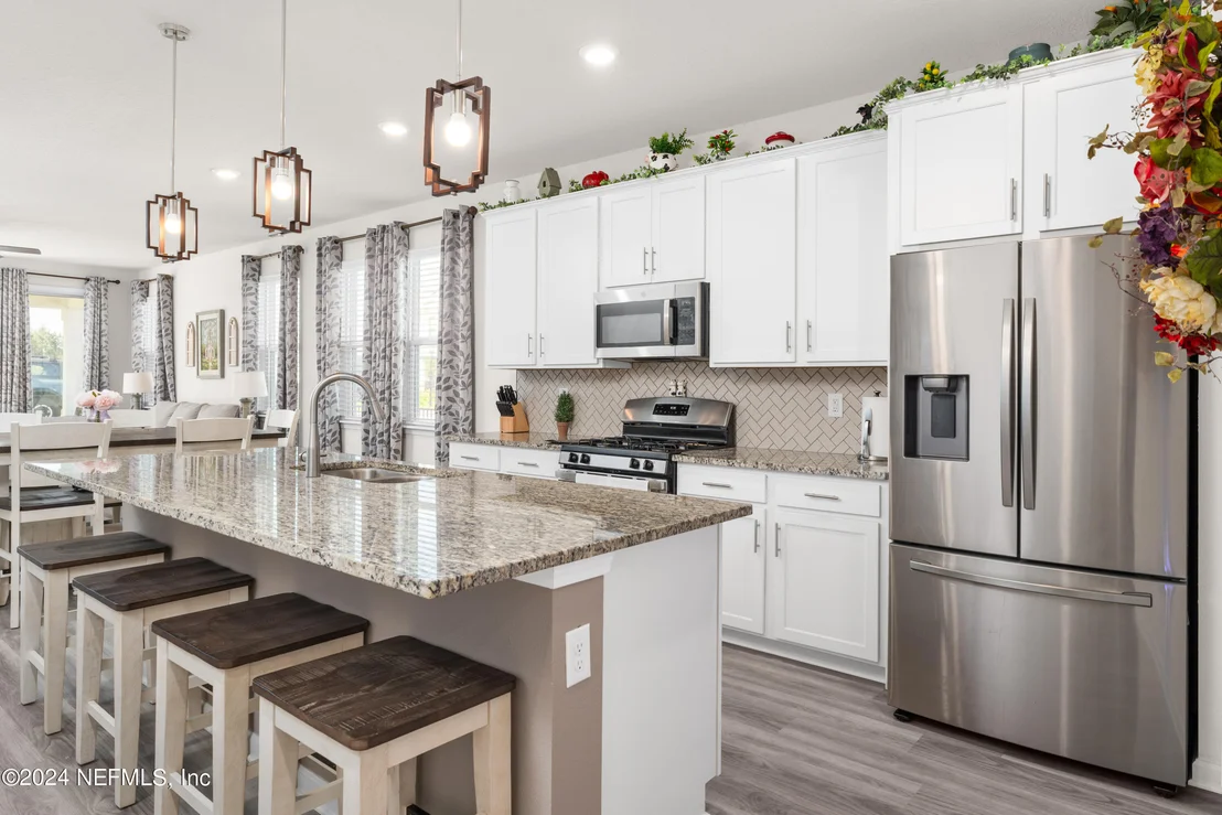 Photo of 75693 SPOONBILL Lane