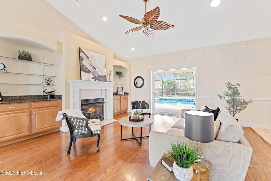 Photo of 605 MARY JANE Lane