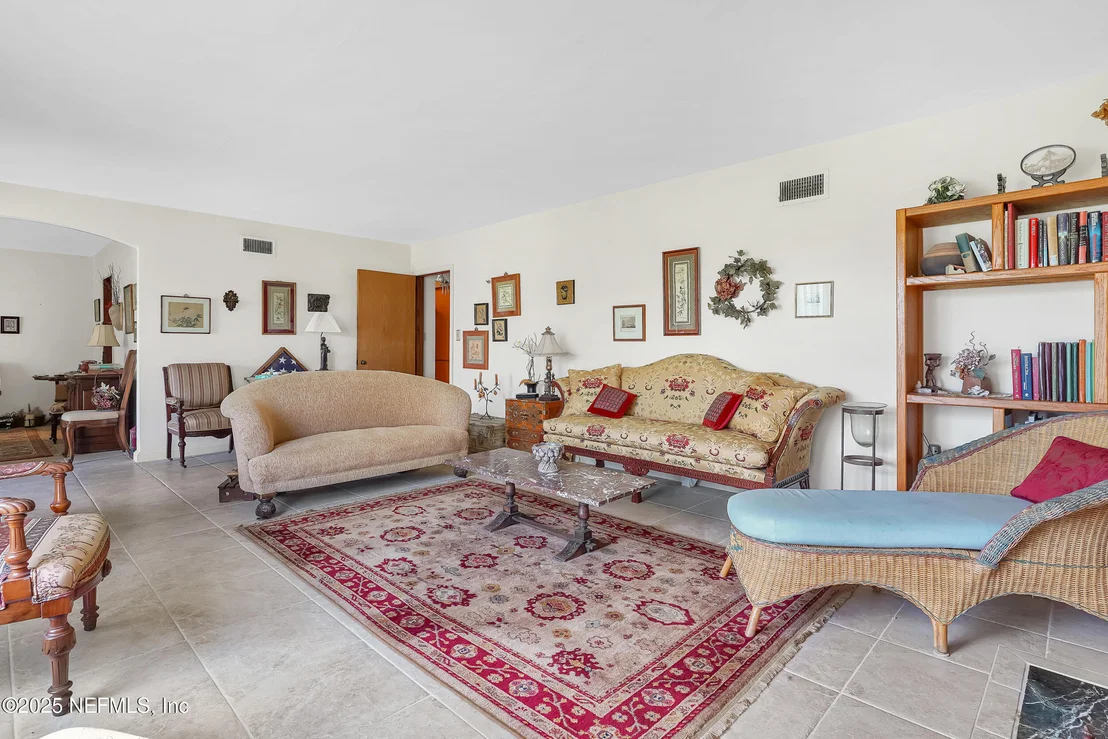 Photo of 61 AVISTA Circle