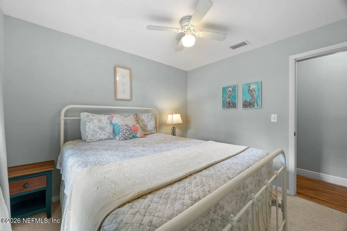 Photo of 409 LOBELIA Road
