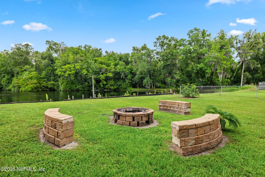 Photo of 1244 JONES Road