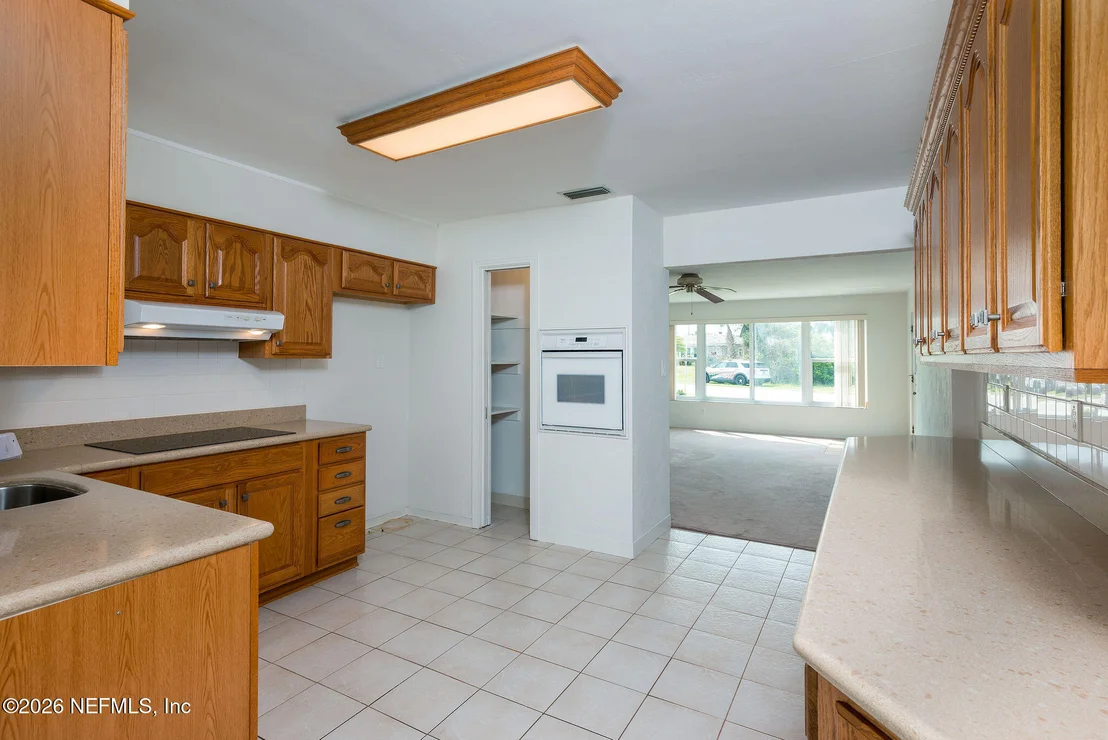 Photo of 37 BERKLEY Road