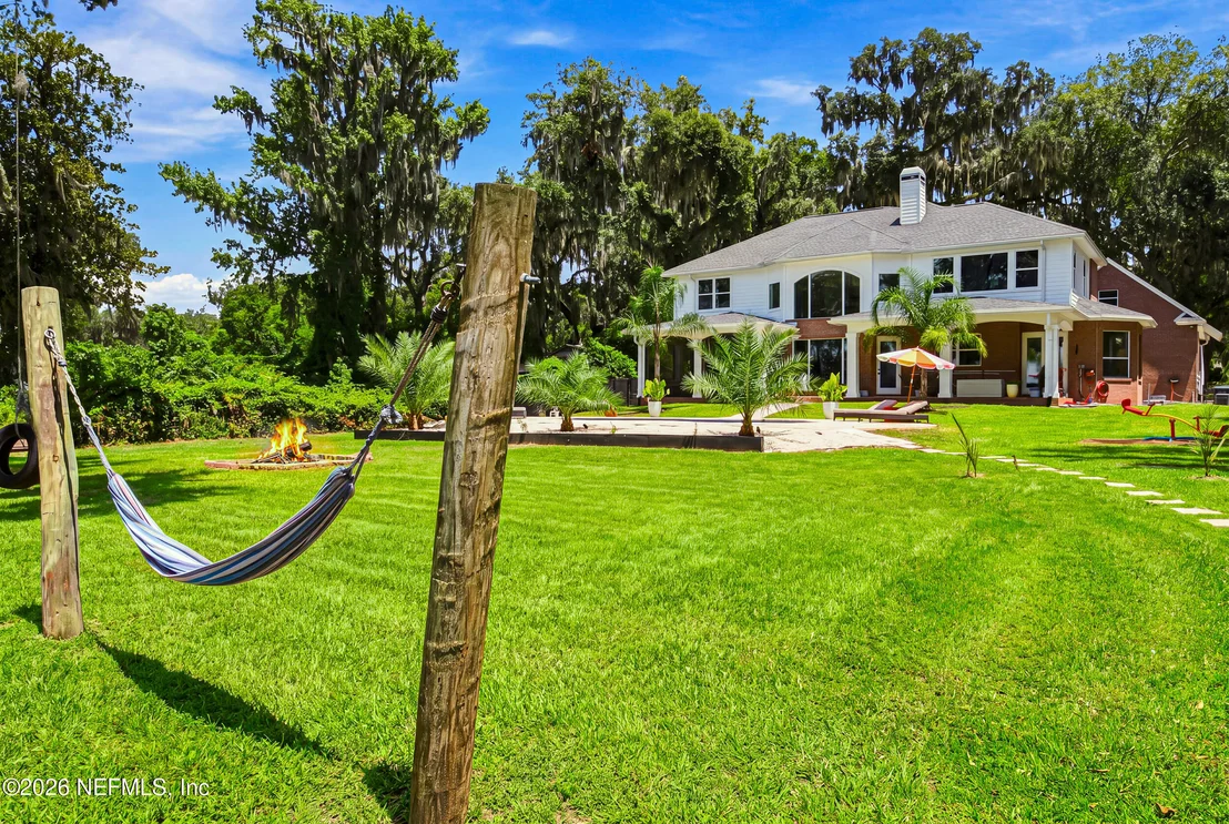 Photo of 120 RUSTIC OAKS Lane
