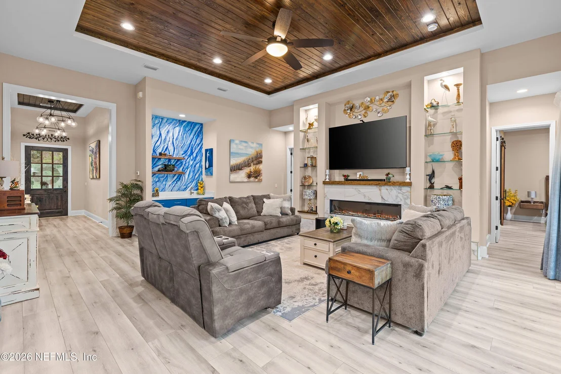 Photo of 8228 HALL Lane