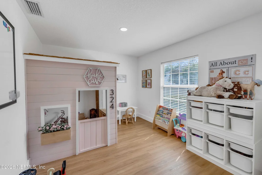 Photo of 9639 BEMBRIDGE MILL Drive