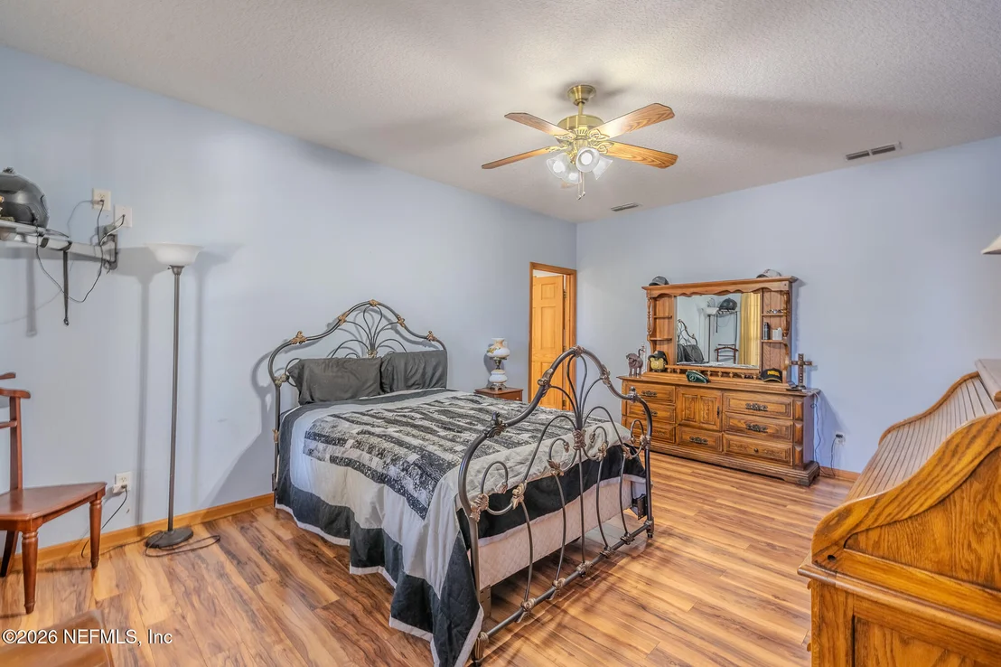 Photo of 1801 LAKE Road