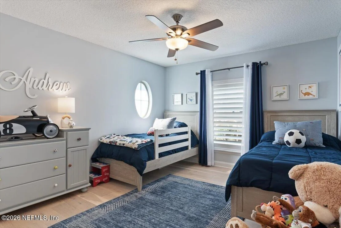 Photo of 844 EAGLE POINT Drive