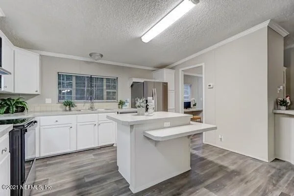 Photo of 7810 FOX TAIL Lane