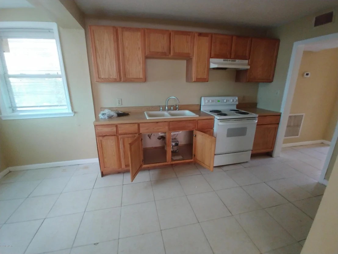 Photo of 3333 HICKORYNUT Street
