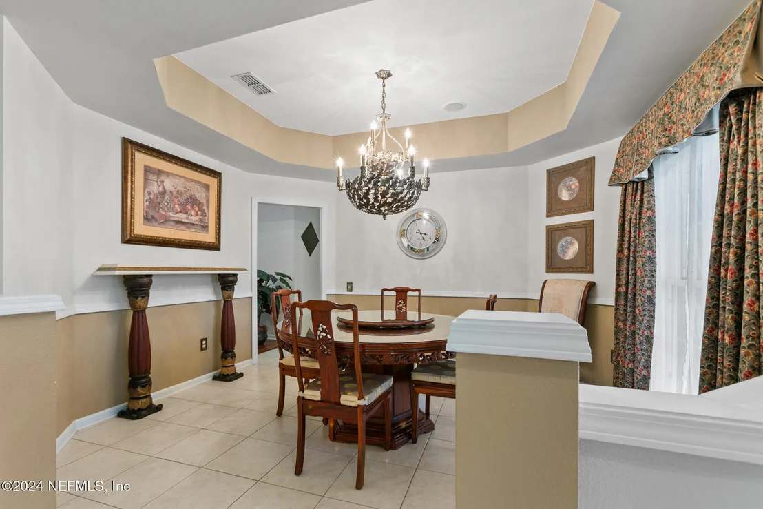 Photo of 800 LAPOMA Way