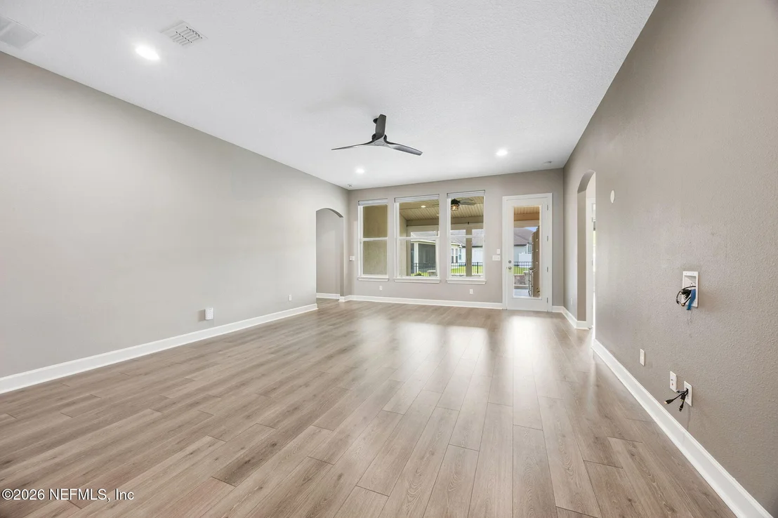 Photo of 1322 WARBLER Way