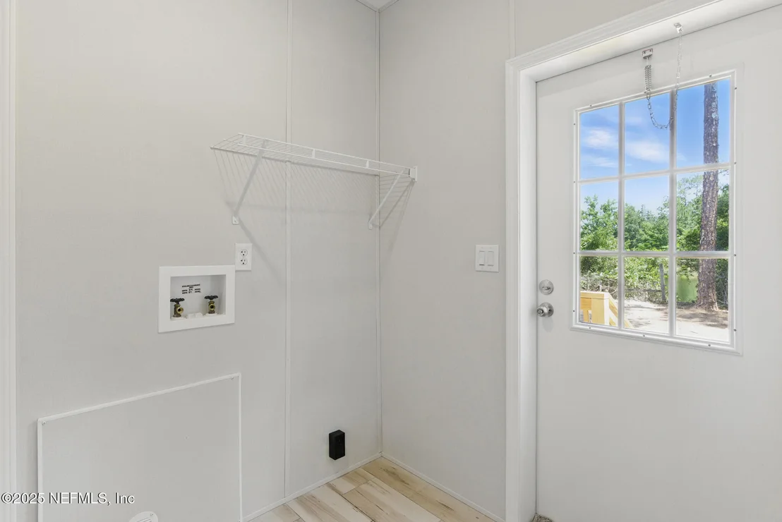 Photo of 106 HOWARD Drive