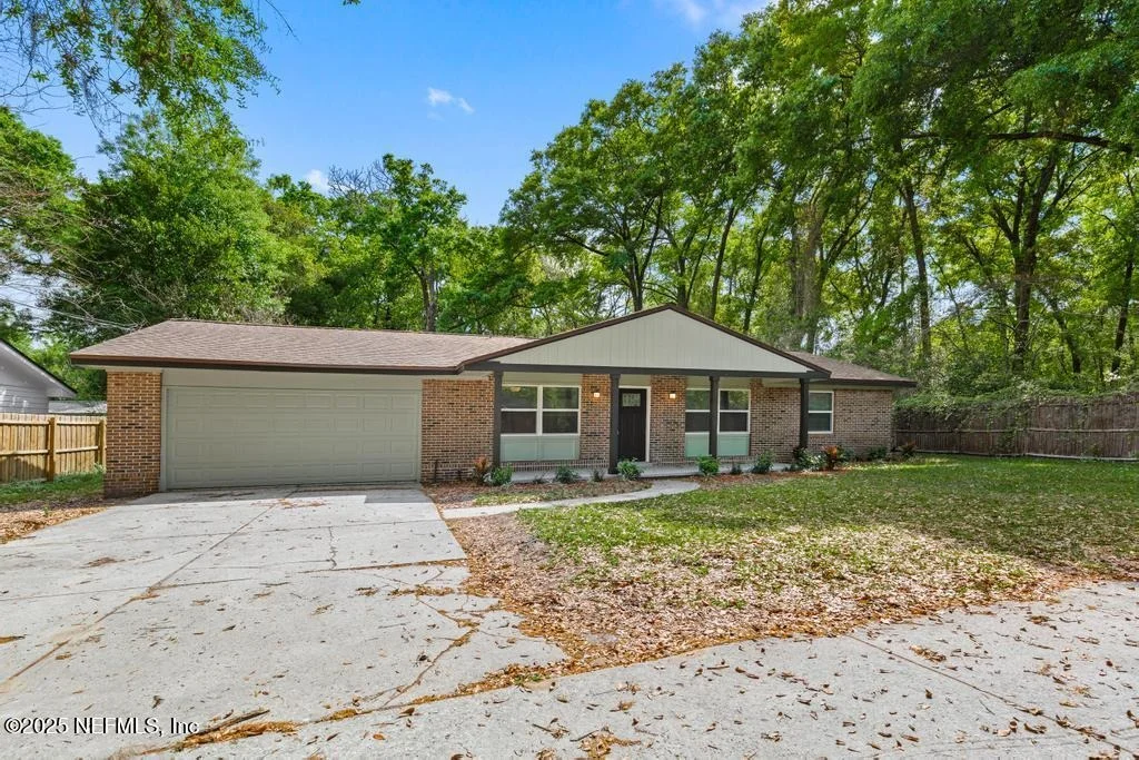 Photo of 1340 CLEMENTS Road