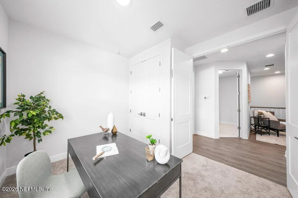 Photo of 457 MARQUESA Circle