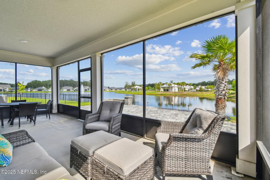 Photo of 182 MYRTLE OAK Court