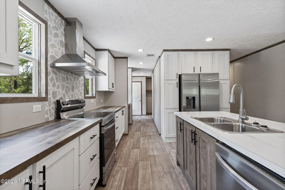 Photo of 7607 OAK FOREST Road