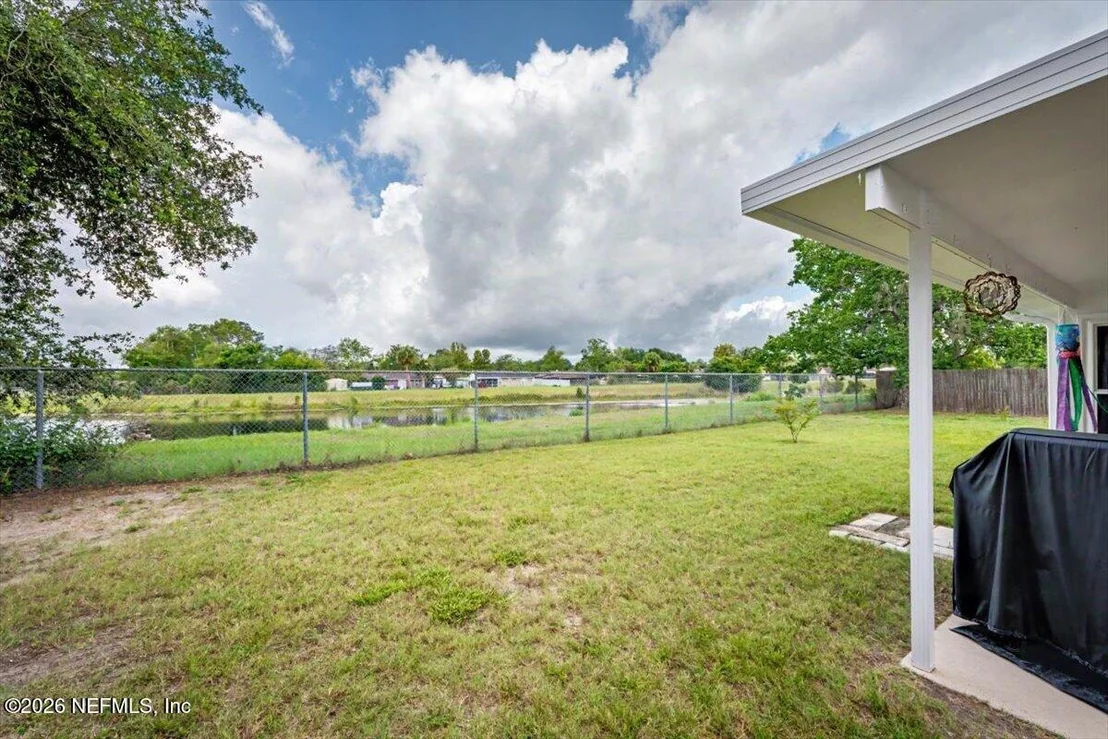 Photo of 1102 MEADOW Drive