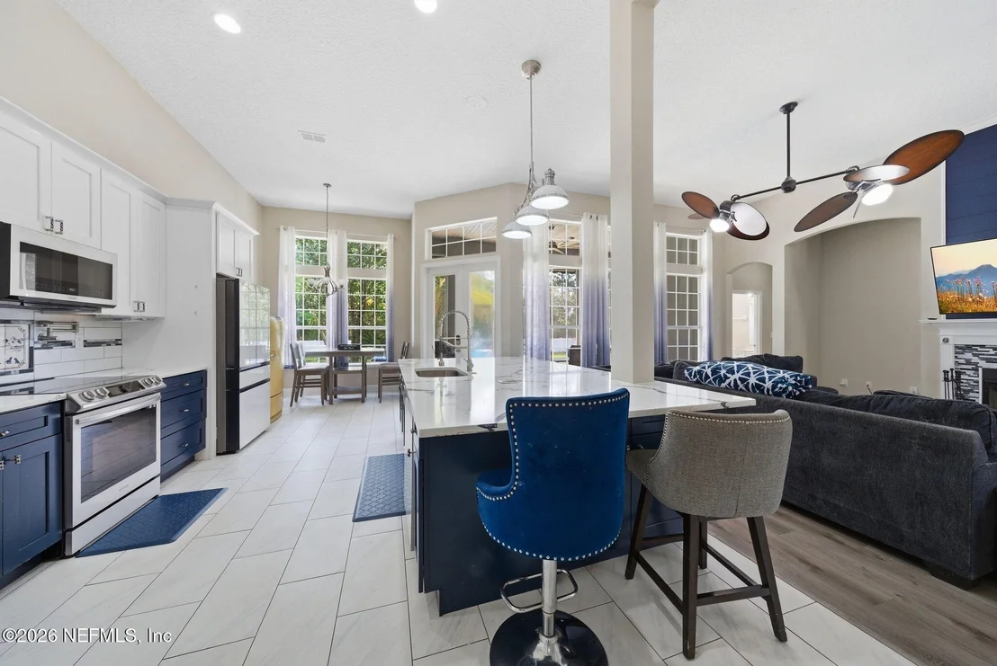 Photo of 7907 DAWSONS CREEK Drive