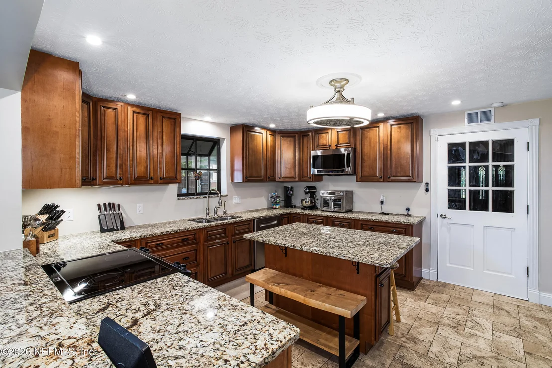 Photo of 11401 OLD PLANK Road