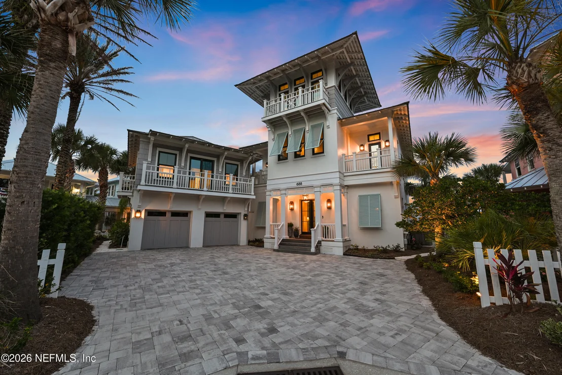 Photo of 688 OCEAN PALM Way
