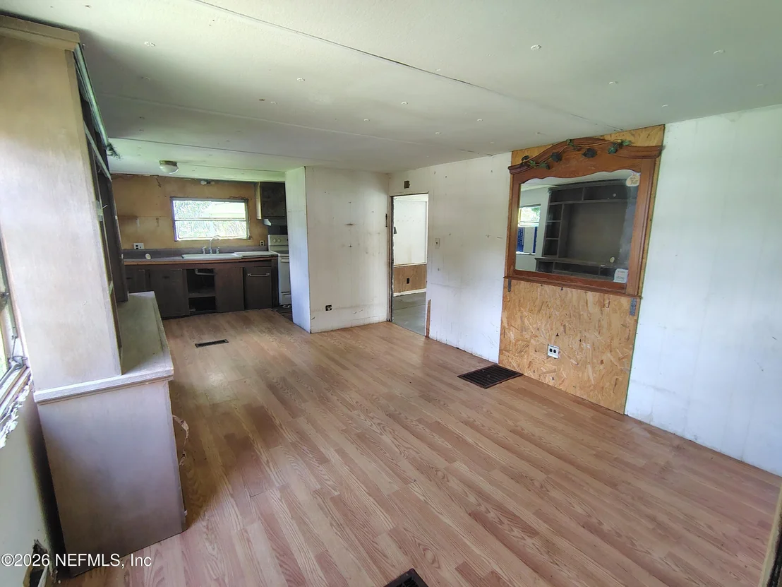 Photo of 117 BREEZEWOOD Circle