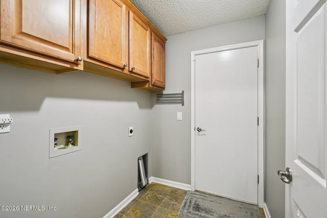Photo of 3070 NAUTILUS Road