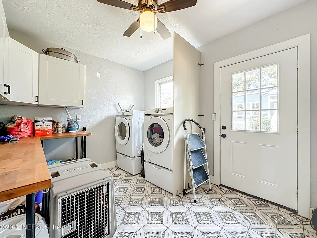 Photo of 18 SOLANO Avenue