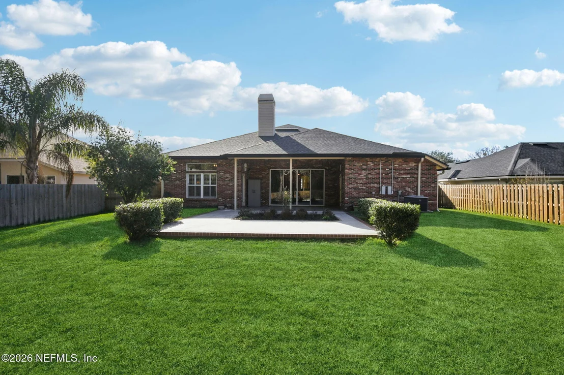 Photo of 145 LAKE RUN Boulevard