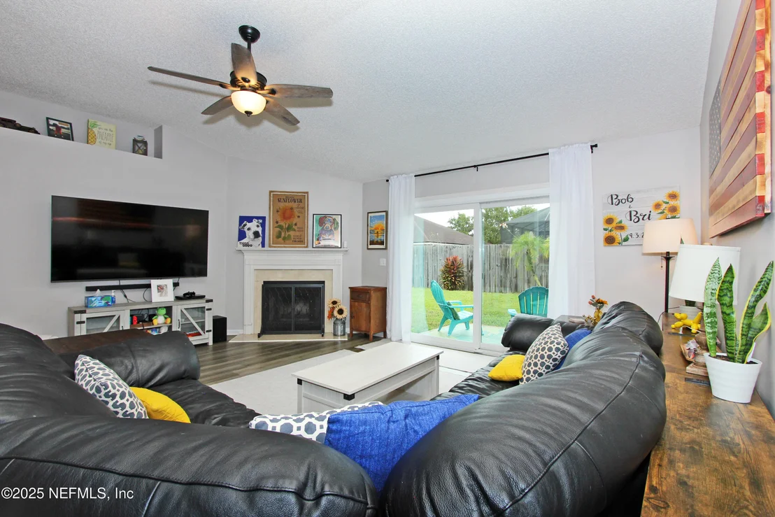 Photo of 14603 BERRINGER Lane