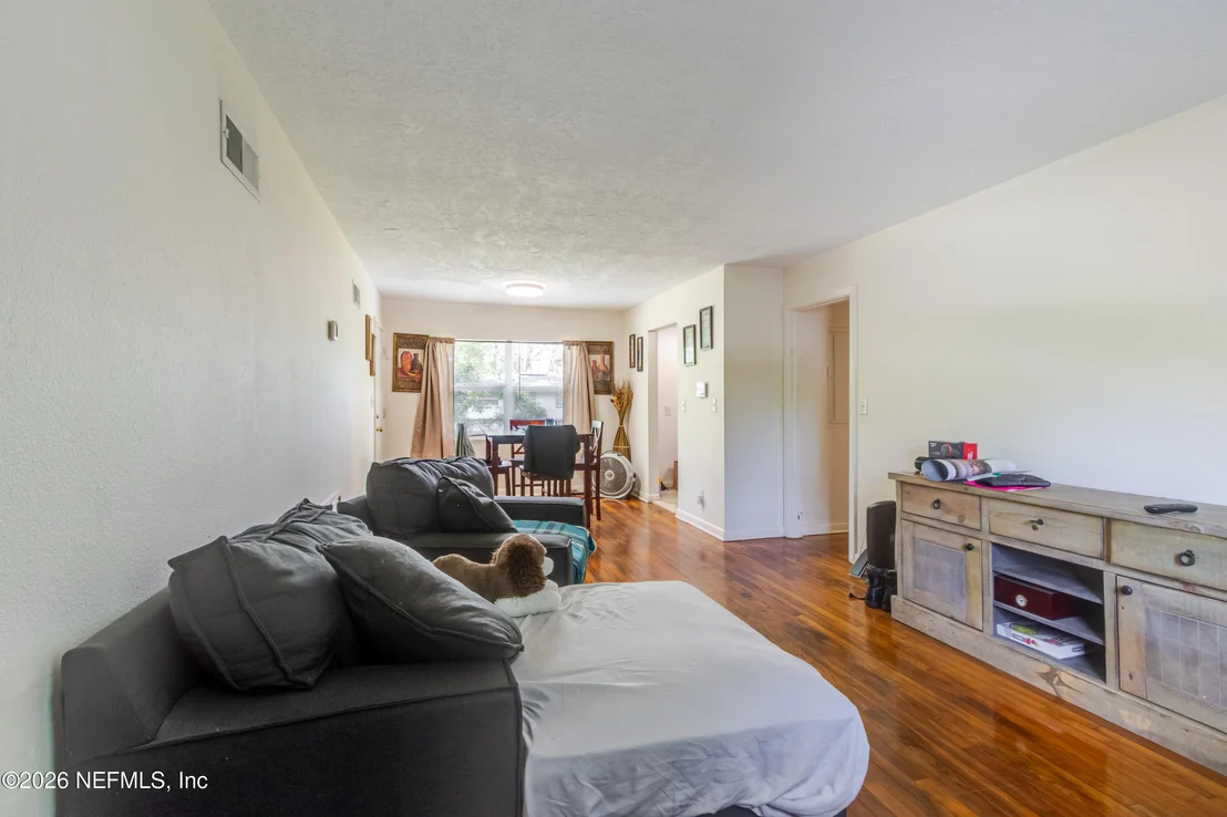 Photo of 6501 MITFORD Road
