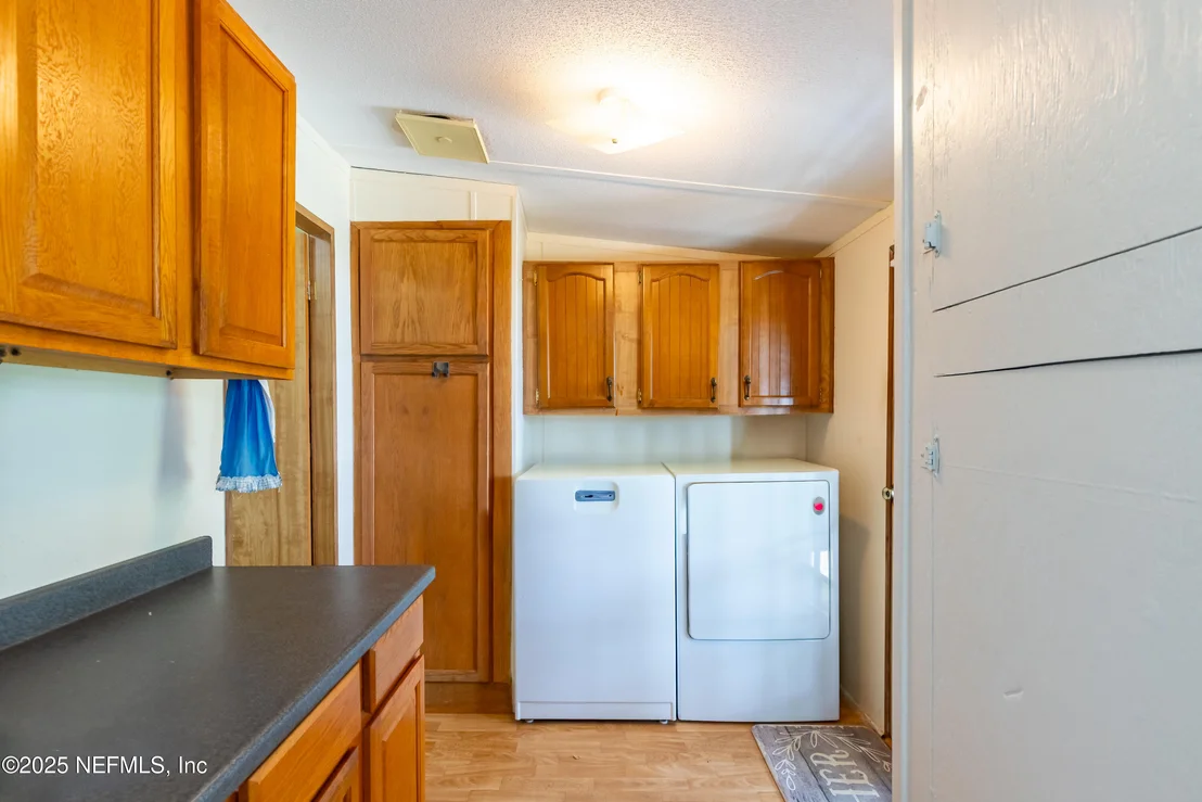Photo of 101 PINE TREE Lane