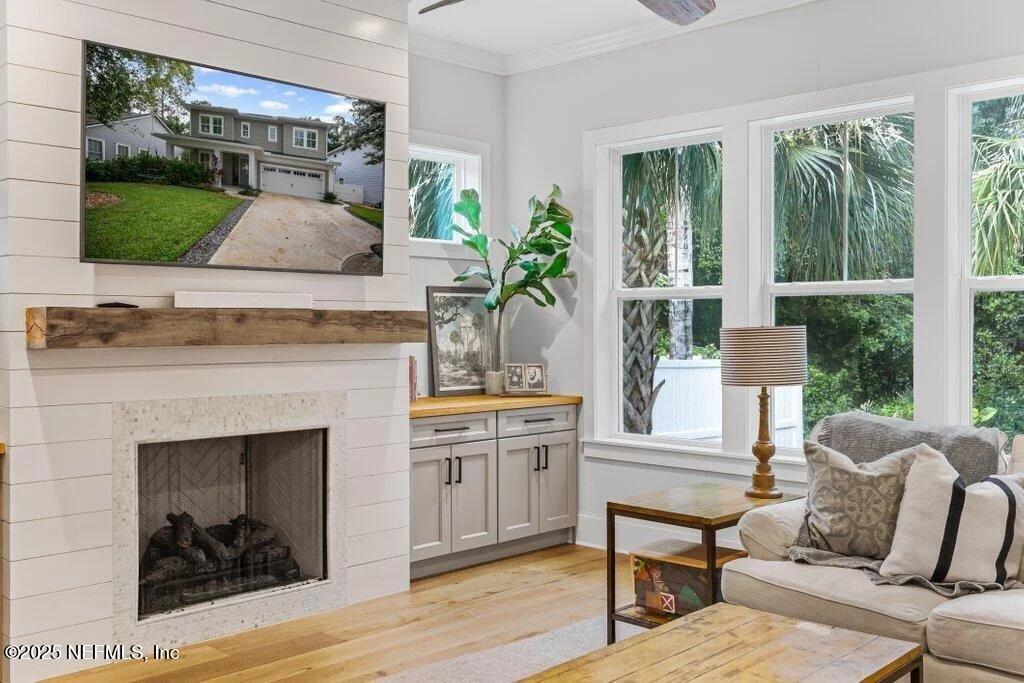 Photo of 791 PARADISE Lane