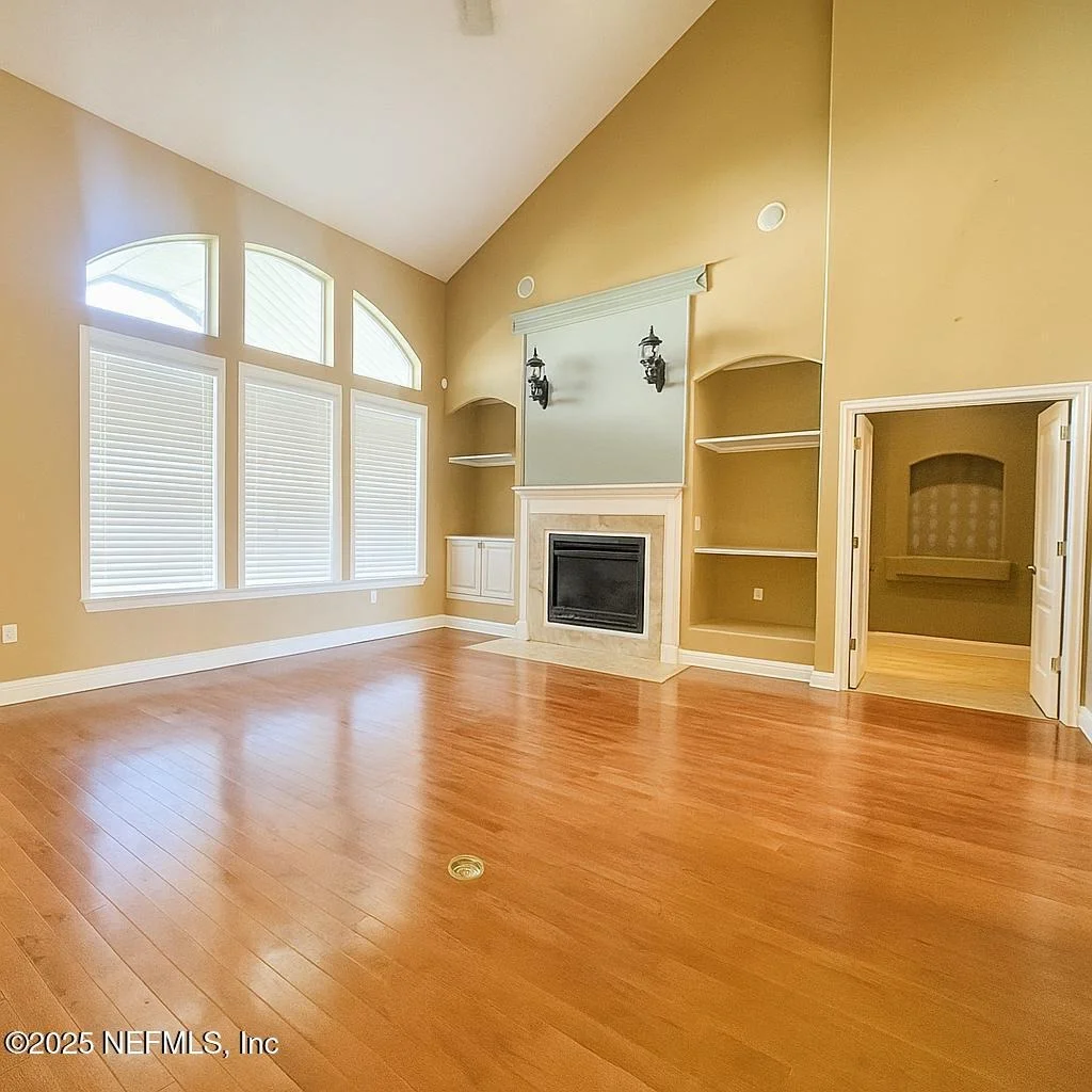 Photo of 1897 HICKORY TRACE Drive