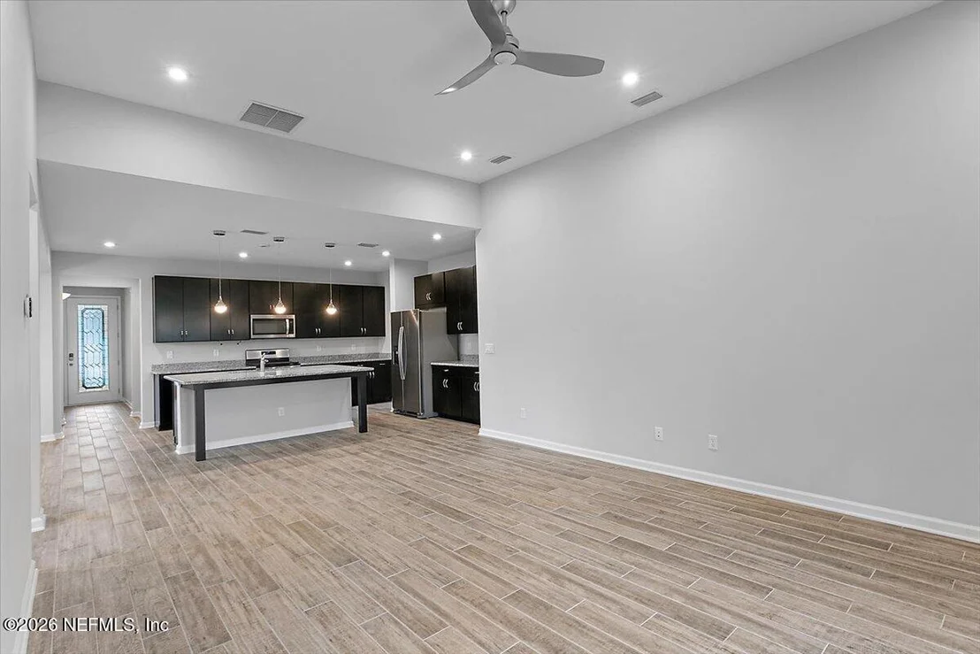 Photo of 184 OAK SHADOW Place